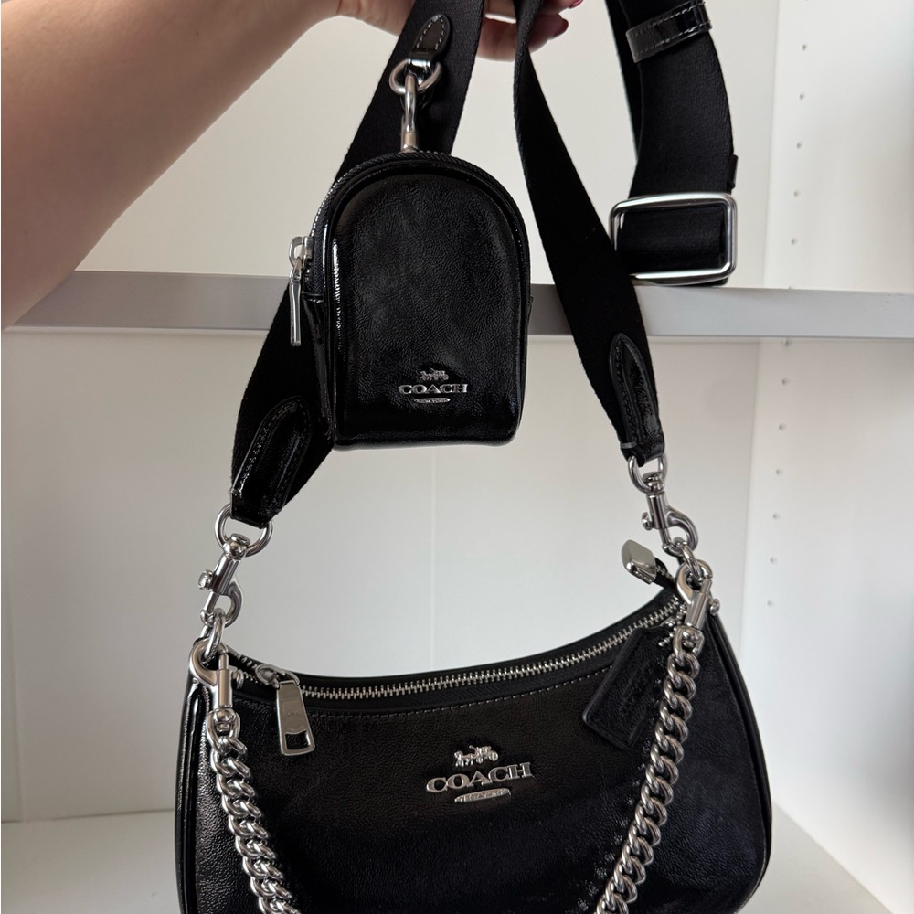 Coach Teri Shoulder Bag - Picture 5 of 6